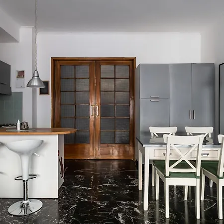 Boldrini With Balcony By Wonderful Italy Апартаменты *